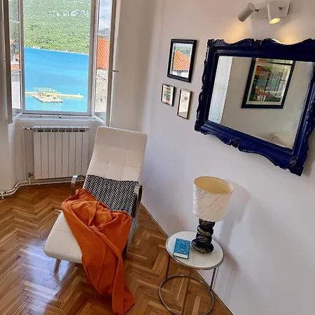 Castri Illius Maris Villa